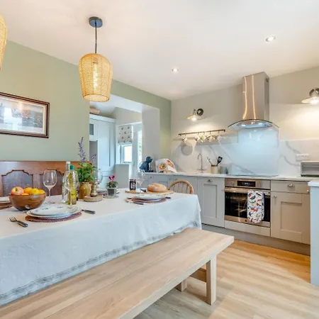 2 Bed In Aldbrough St. John Oc-l30130 Hébergement de vacances